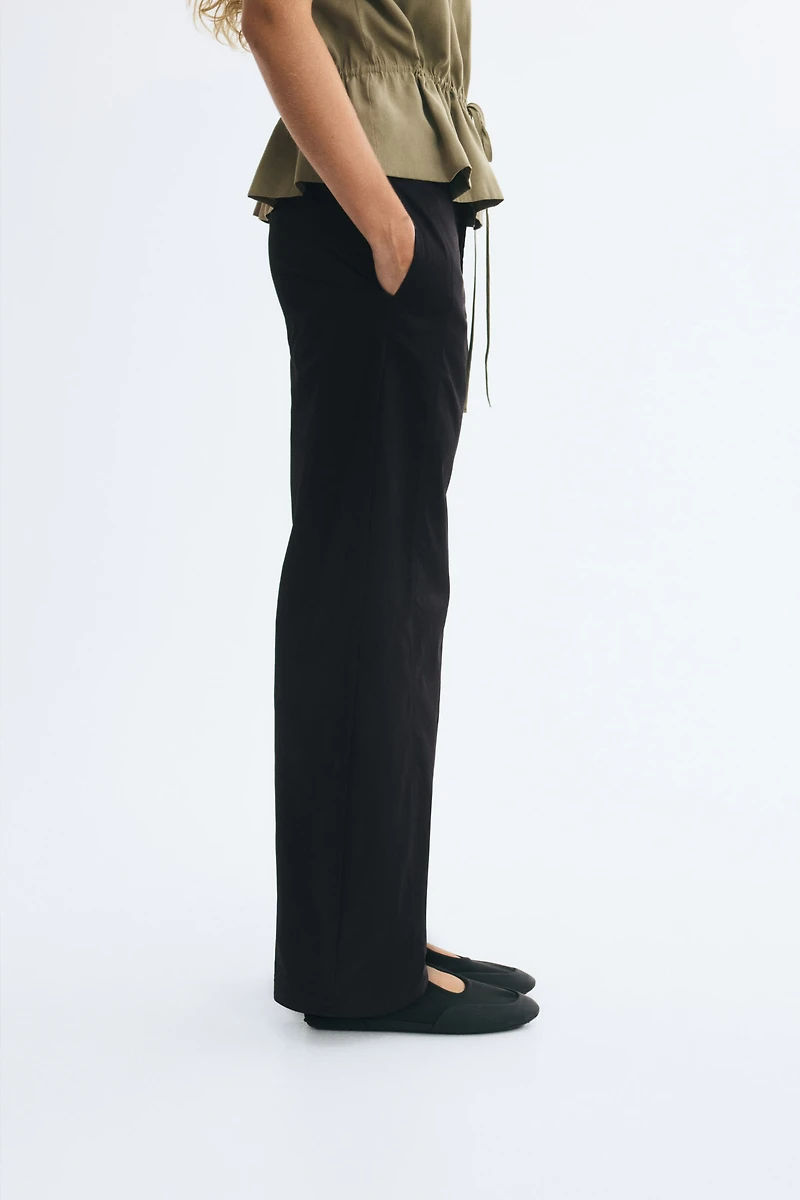 Barrel-Leg Pants