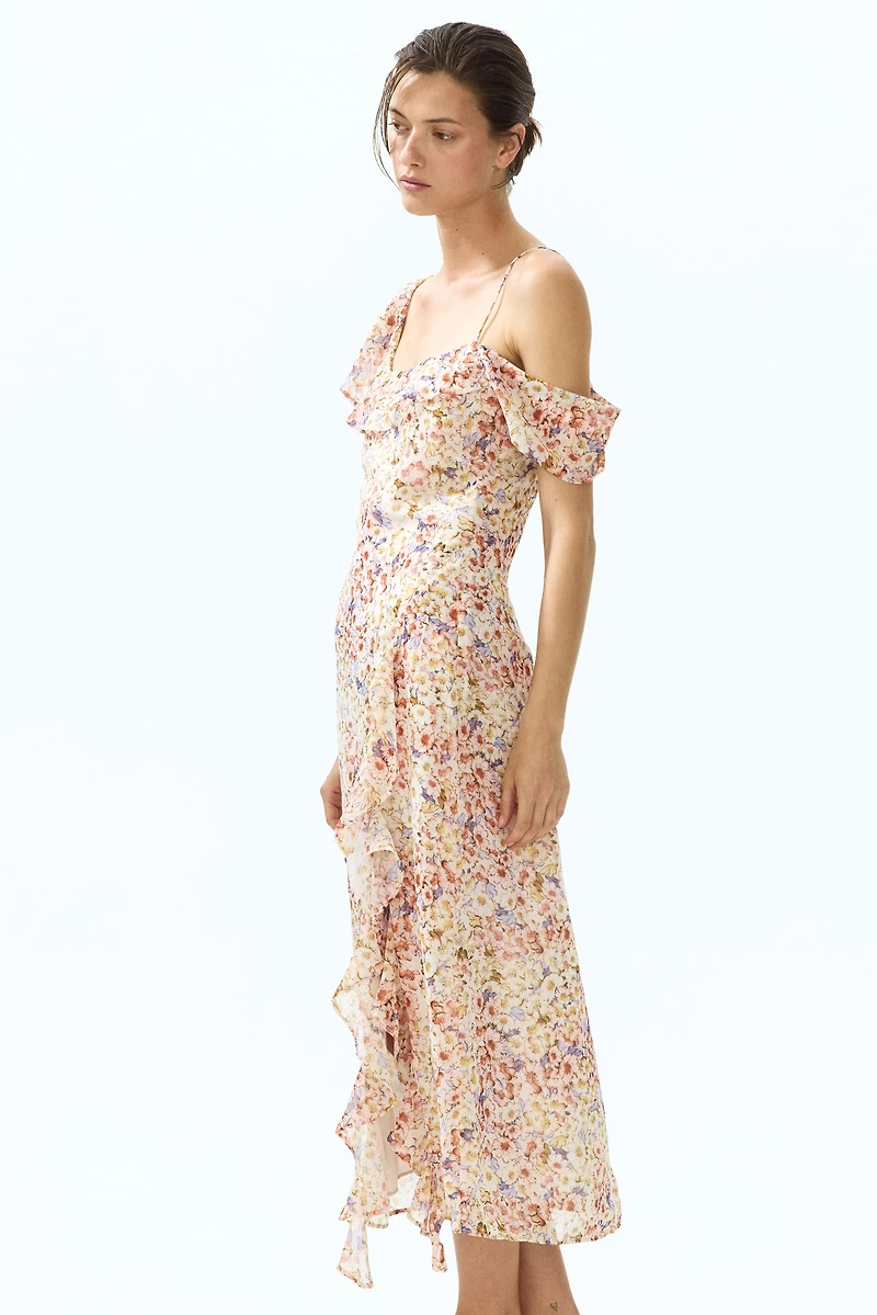 Robe asymétrique avec épaules dénudées