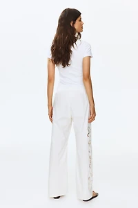 MAMA Pants with Eyelet Embroidery