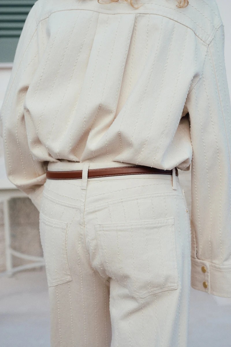Wide-Leg Jeans