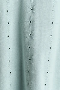 Haut à manches volantées avec broderie anglaise