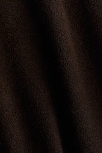 Fine-knit collared jumper