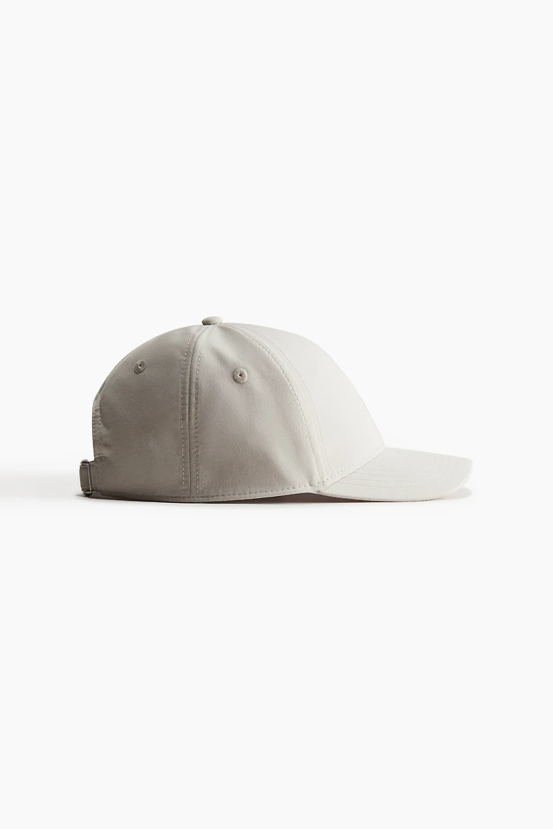 Casquette de sport déperlante