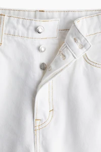 Short en denim haut du genou