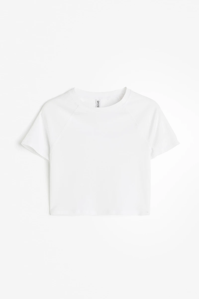 Short T-shirt