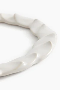 Stoneware Leaf Wreath