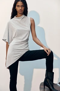 Haut asymétrique avec col cheminée