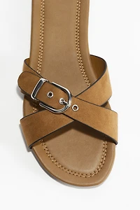 Crossover-strap sandals
