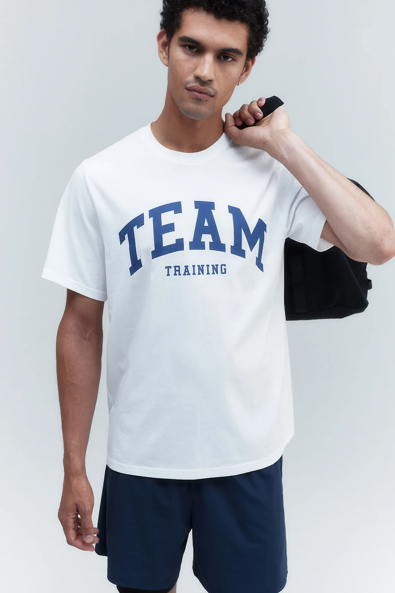 T-shirt de sport coupe classique avec DryMove™