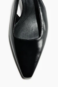 Escarpins à bride arrière petit talon