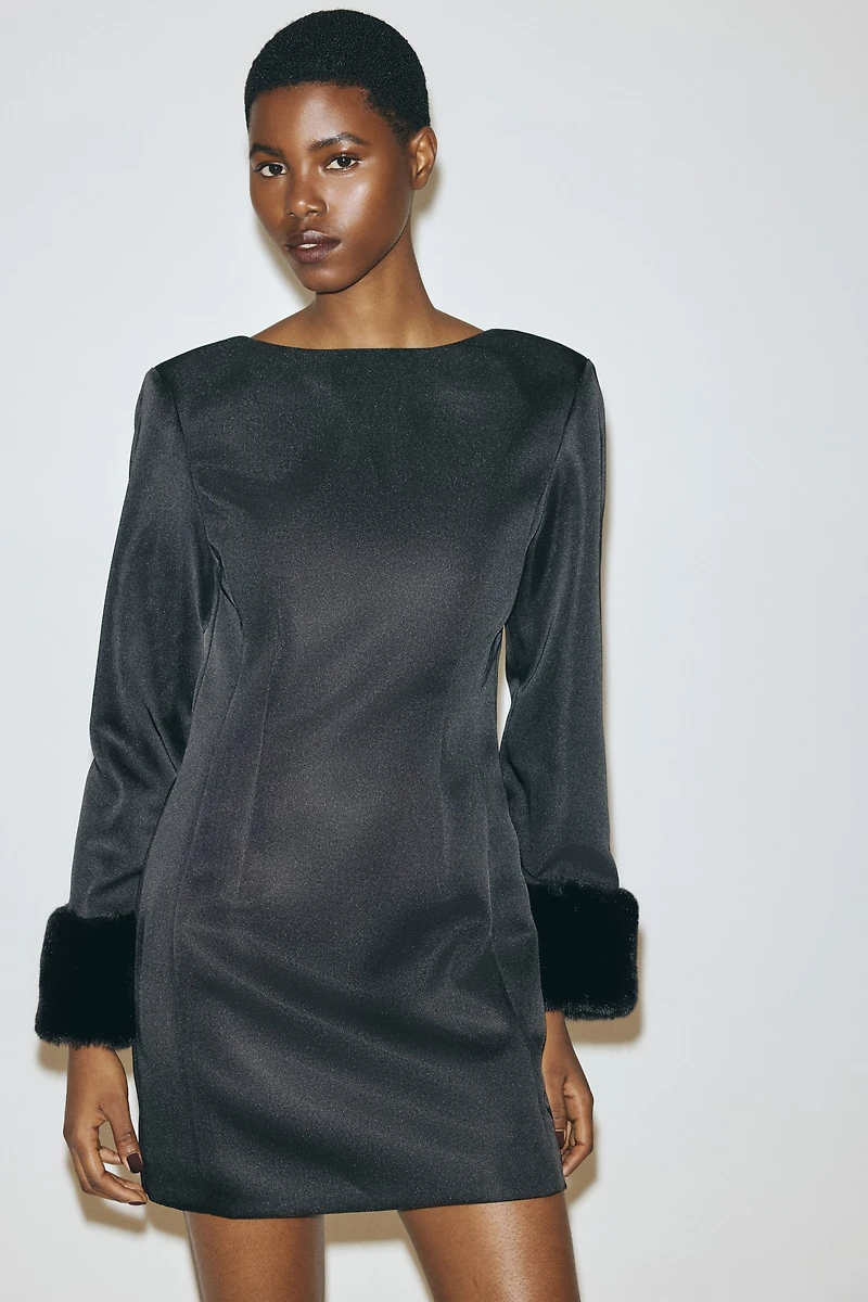 Robe avec dos ouvert