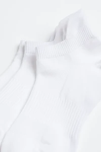 Sports Socks with DryMove™