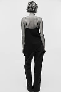 Haut à bretelles fines avec dentelle