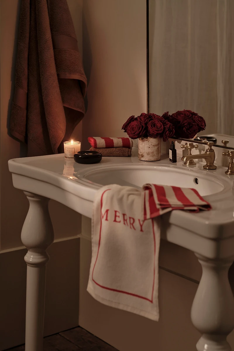 2-pack Velour Guest Towels with Motif