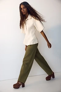 Barrel-Leg Cargo Pants