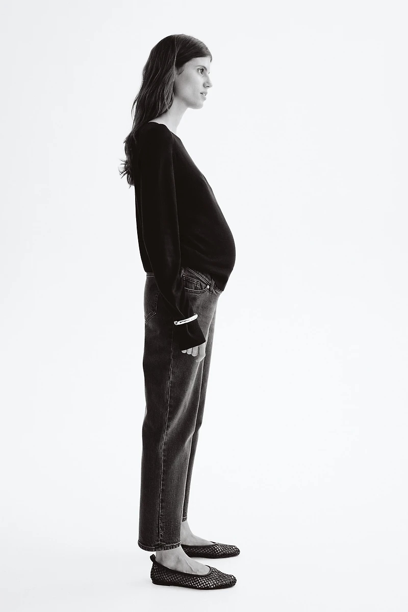 MAMA Straight Ankle Jeans