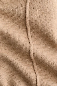 Chandail à col cheminée avec coutures décoratives