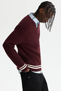 Chandail carré en tricot côtelé