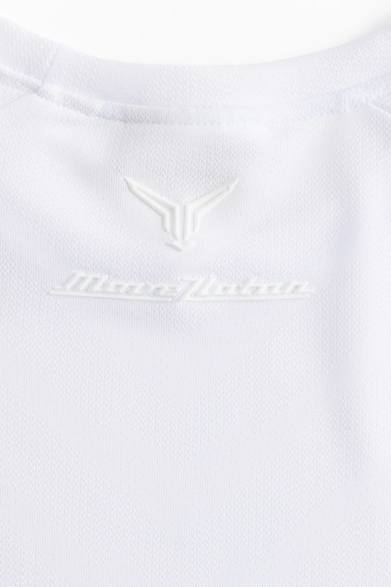 T-shirt de sport coupe classique avec DryMove™