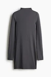 Minirobe avec col cheminée