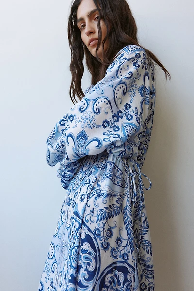 Balloon-Sleeved Tunic Dress