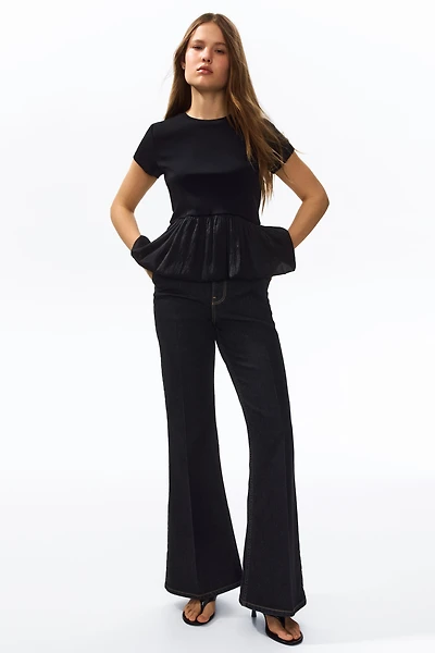 Jean jambe semi-évasée taille haute