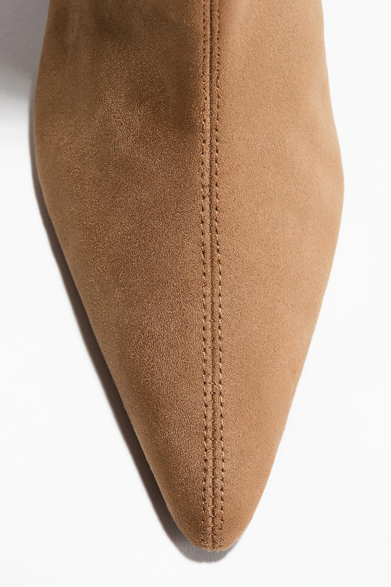 Bottes à bout pointu