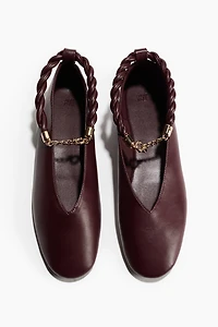 Ballerines avec détail torsadé