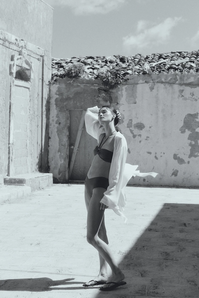 Padded Halterneck Bikini Top