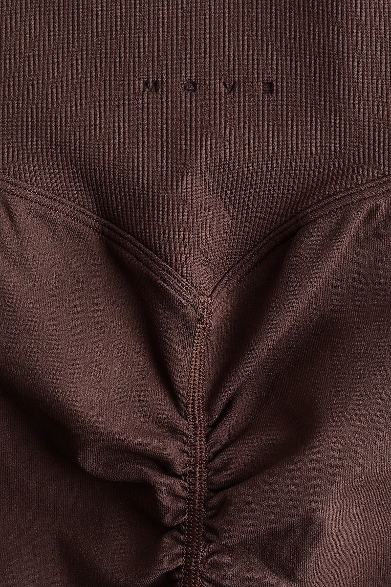 Seamless Scrunch Hot Pants with DryMove™