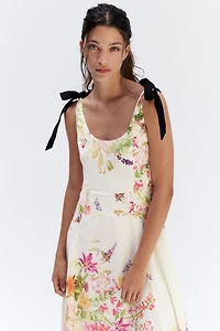Robe avec bretelles à nouer et jupe évasée