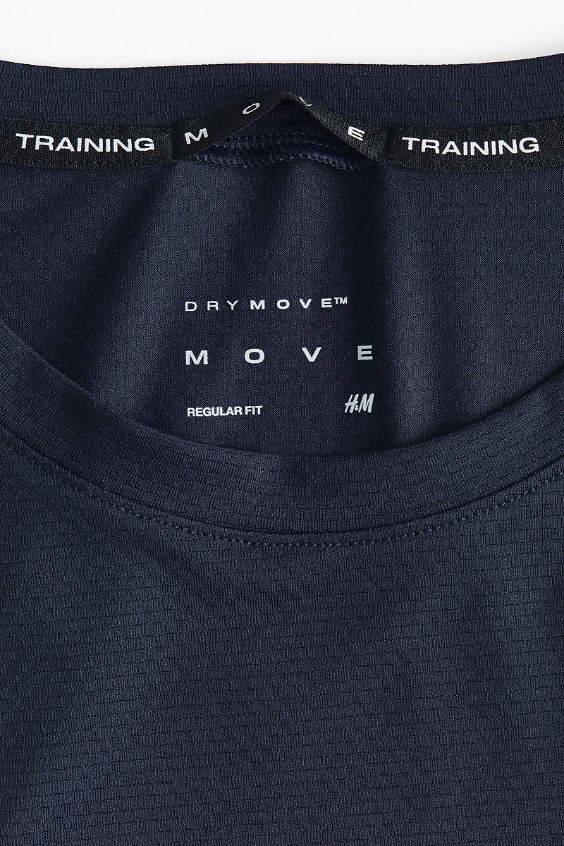 Muscle-Fit Sports Shirt with DryMove™
