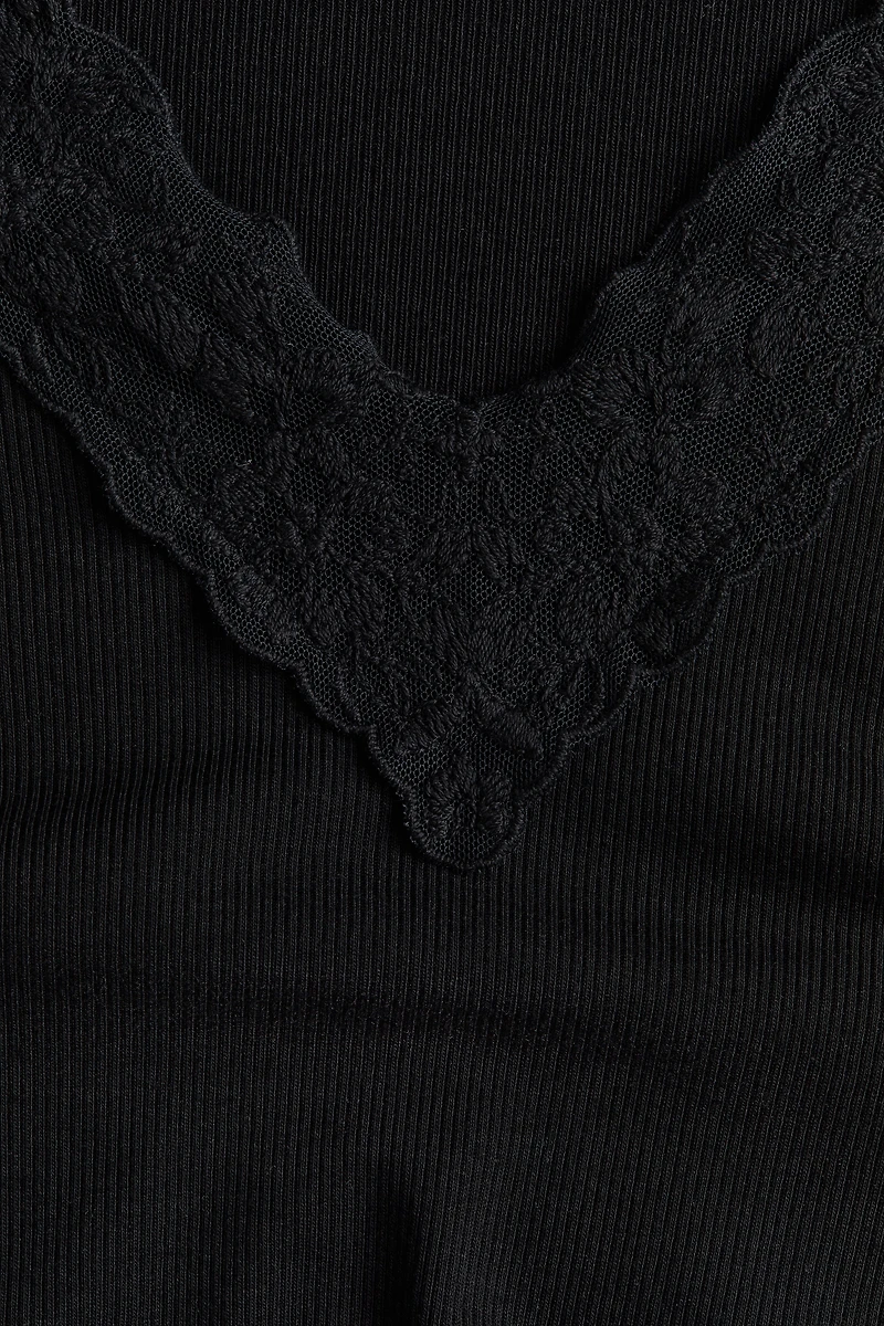 MAMA Ribbed V-Neck Top