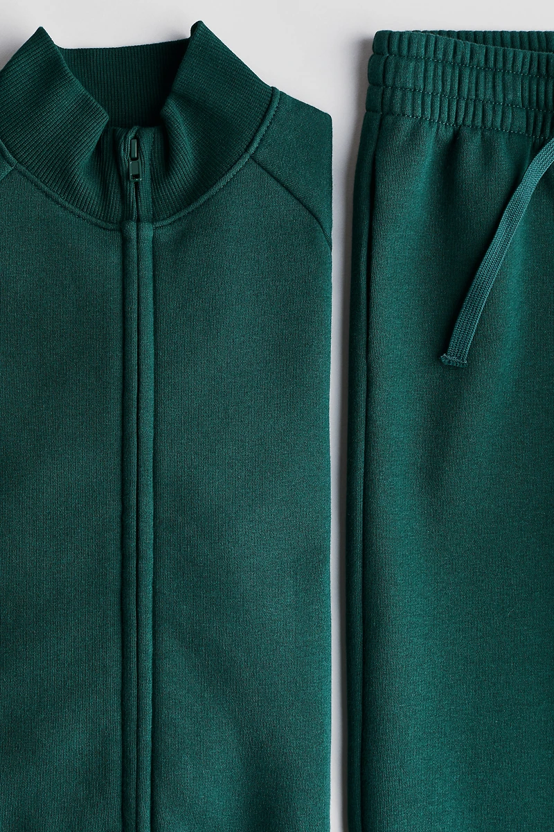 2-Piece Sweatshirt and Joggers Set