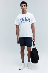 T-shirt de sport coupe classique avec DryMove™