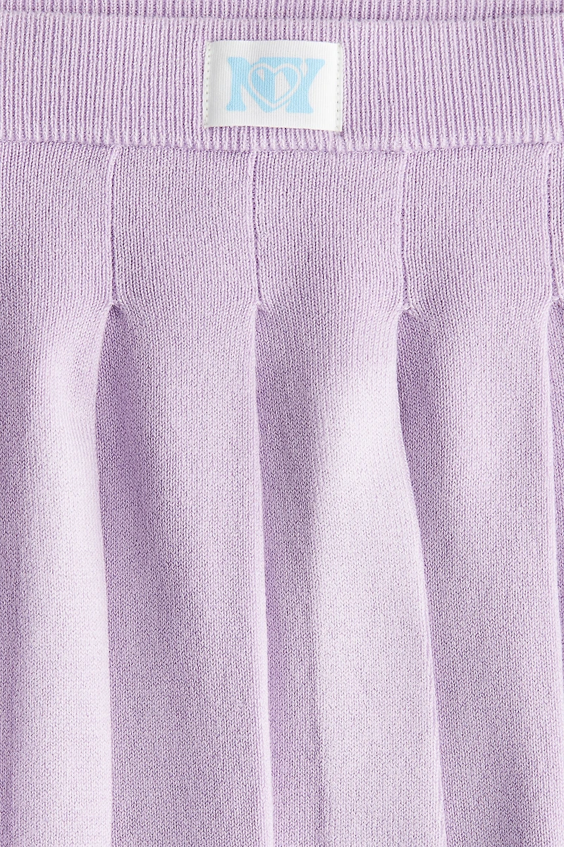 Pleated fine-knit skirt
