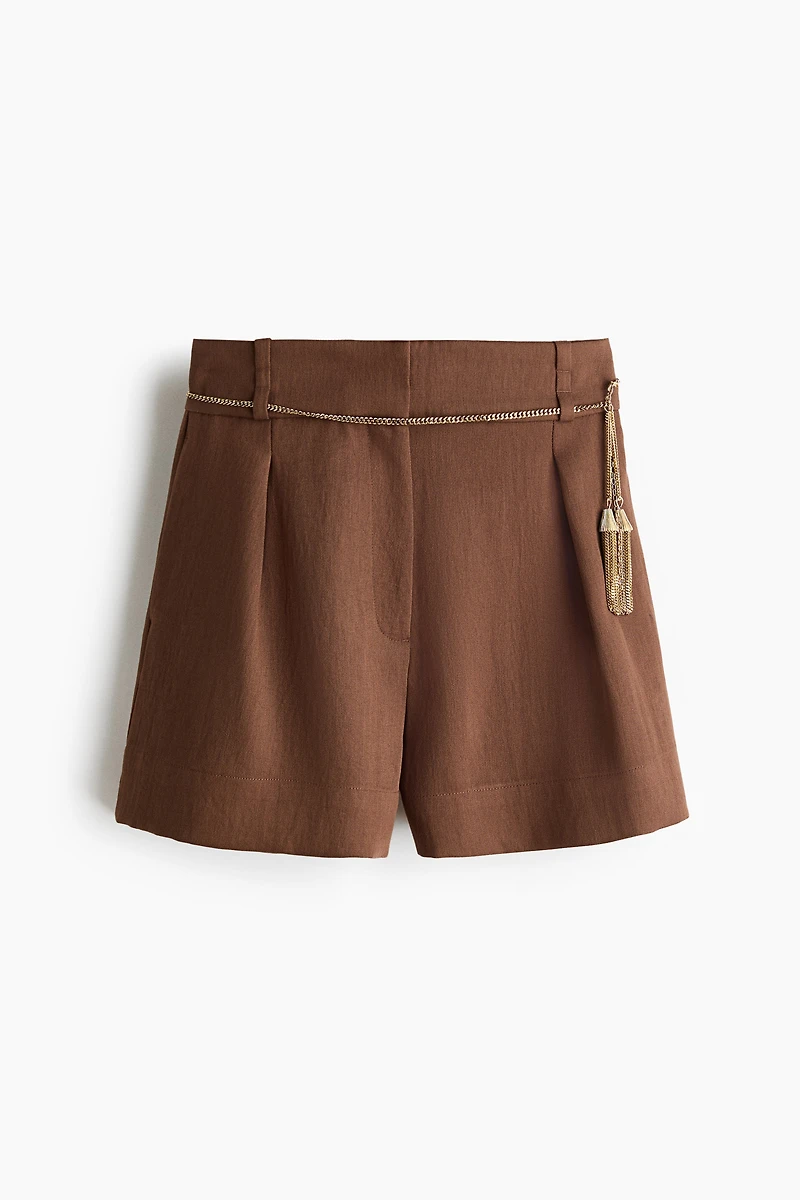 Short sur mesure avec ceinture
