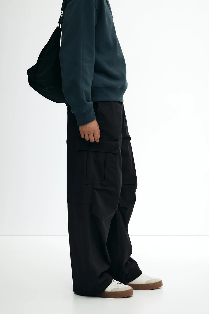 Loose-Fit Cargo Pants
