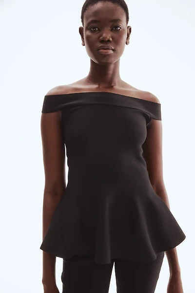 Haut péplum à épaules dénudées
