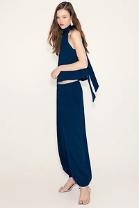 Textured Halterneck Top