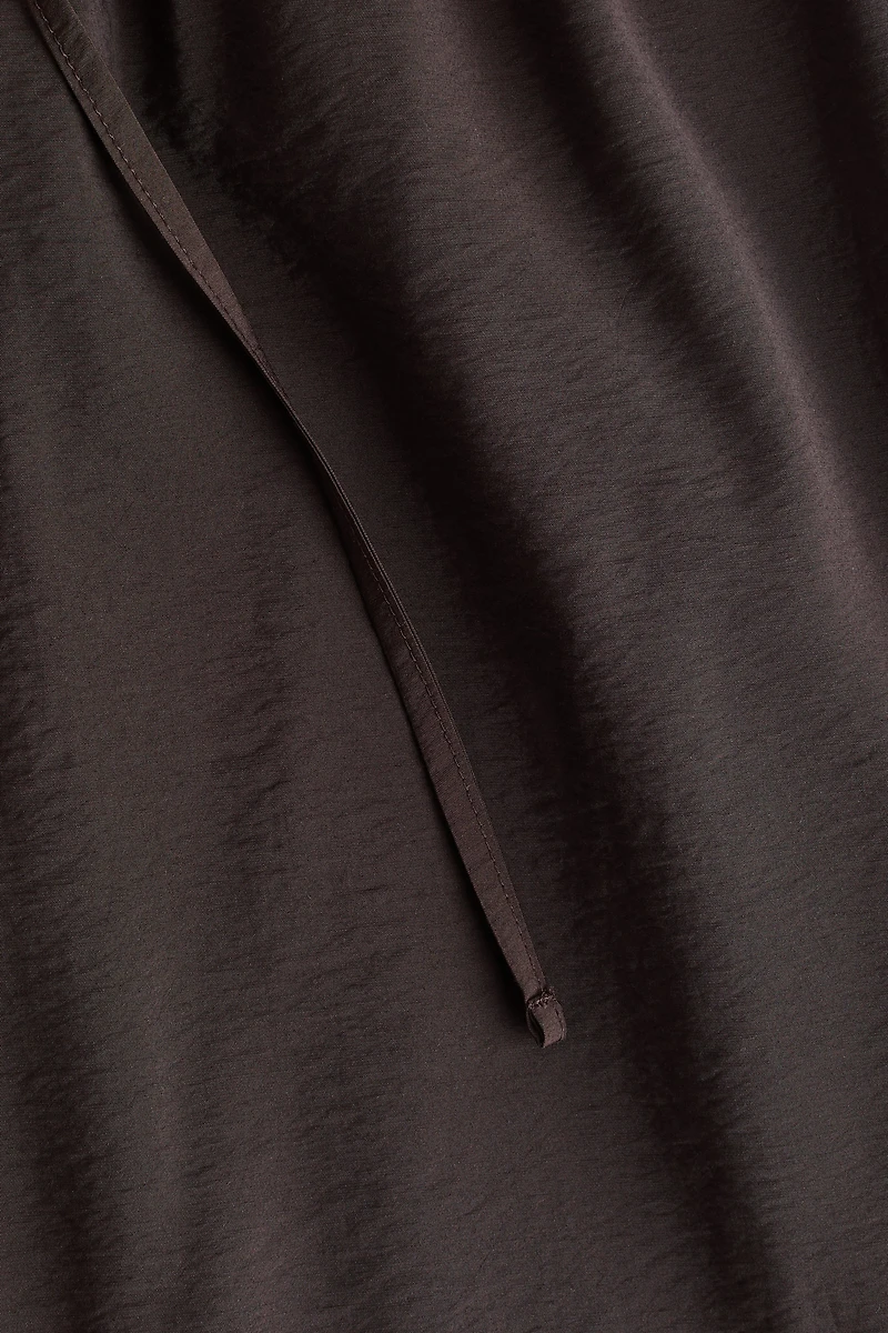 Wide-Leg Cargo Pants