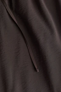 Wide-Leg Cargo Pants