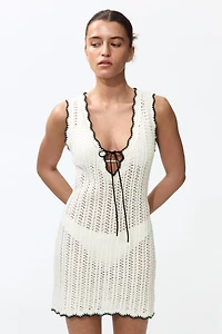 Robe de plage en tricot pointelle