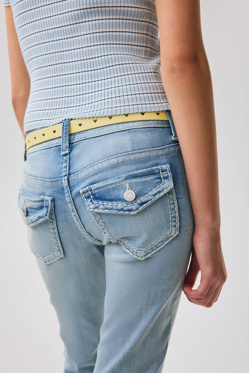 Jean près du corps semi-évasé taille basse