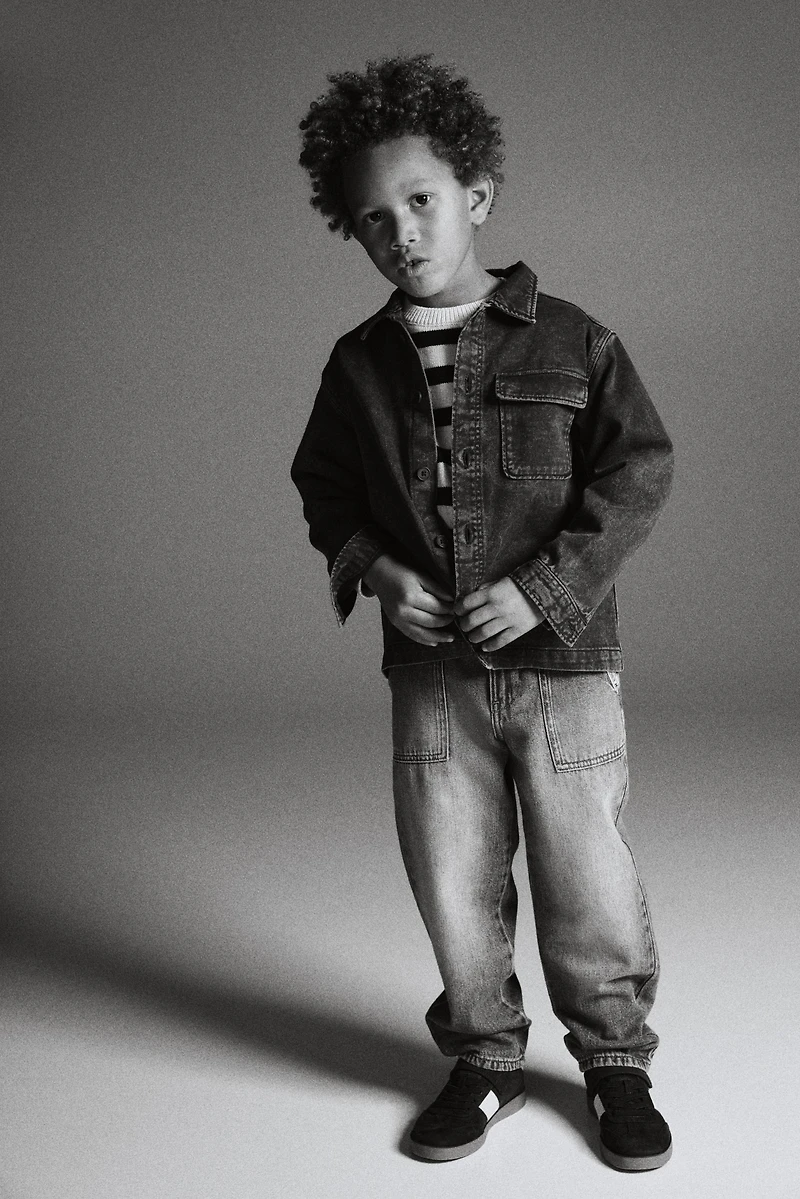 Loose-Fit Tapered Leg Jeans