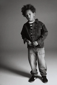 Loose-Fit Tapered Leg Jeans