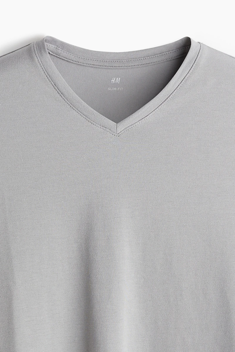 3-pack Slim Fit V-neck T-shirts