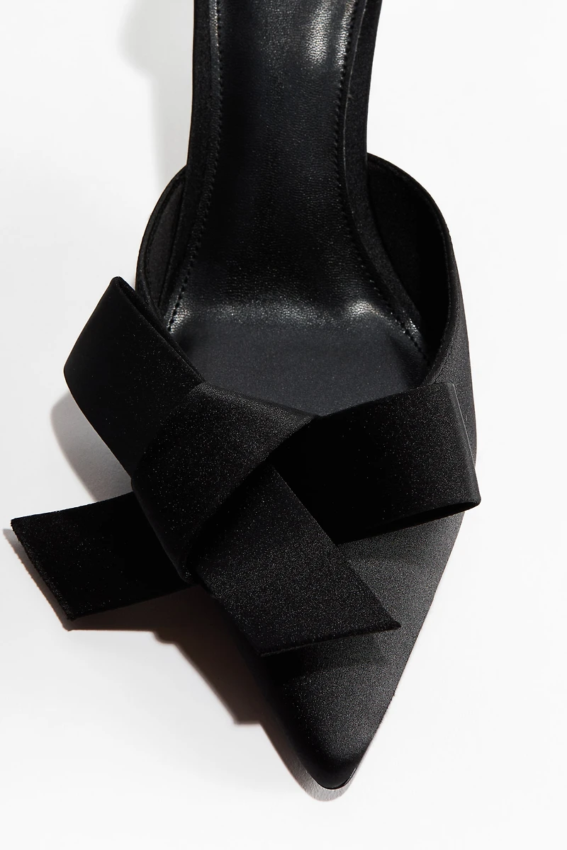Bow-Detail Satin Pumps