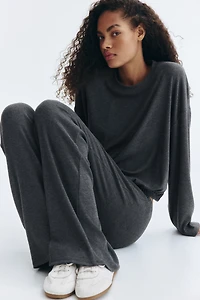 Flared fine-knit trousers