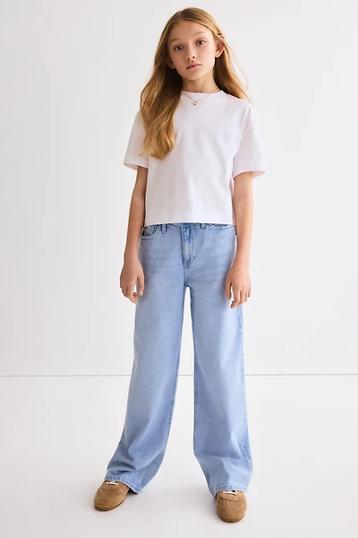 Jean à jambes larges